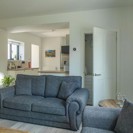 Stunning Modern Apartment In The Cotswolds Chalford Eksteriør billede