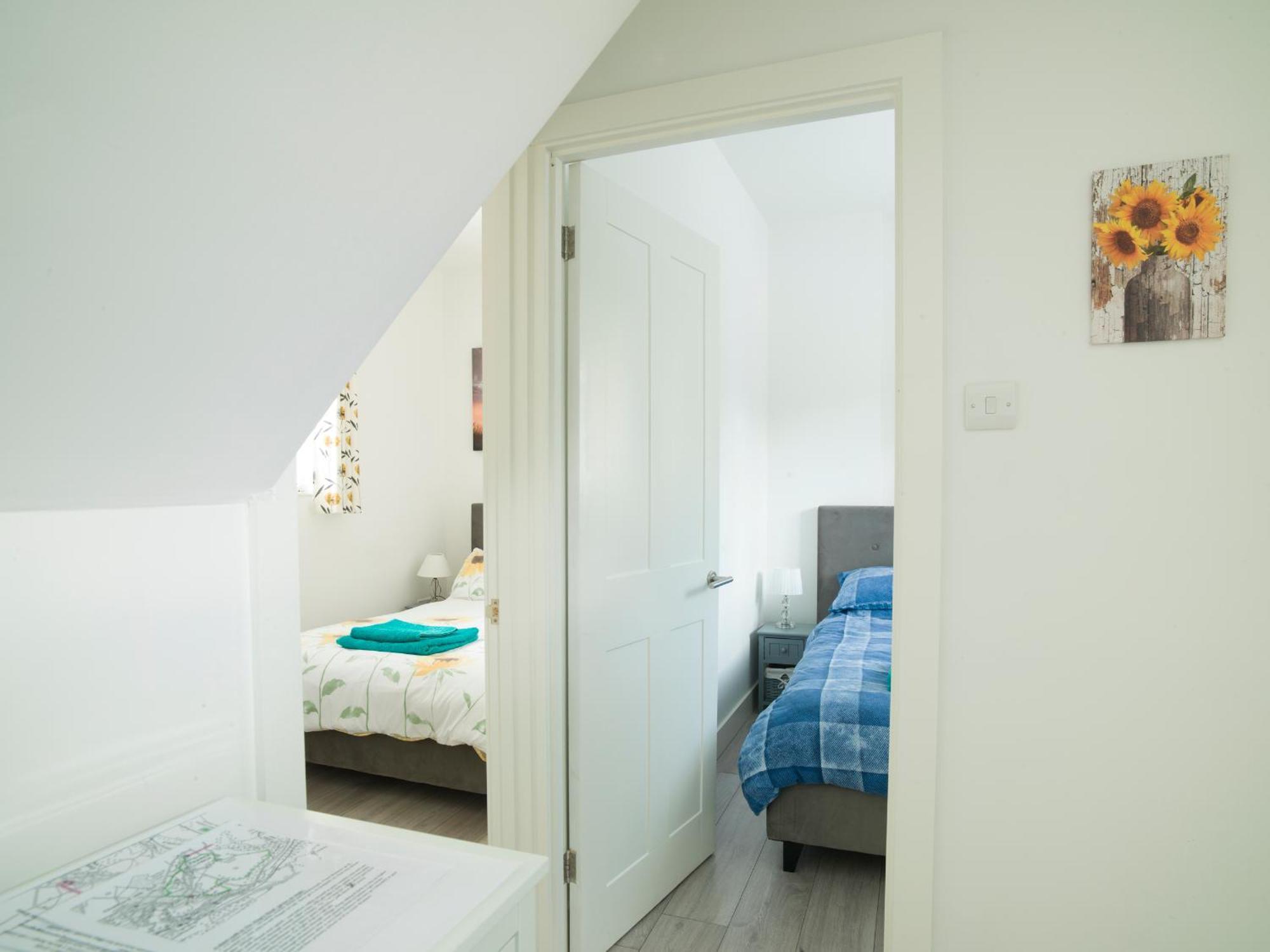 Stunning Modern Apartment In The Cotswolds Chalford Eksteriør billede