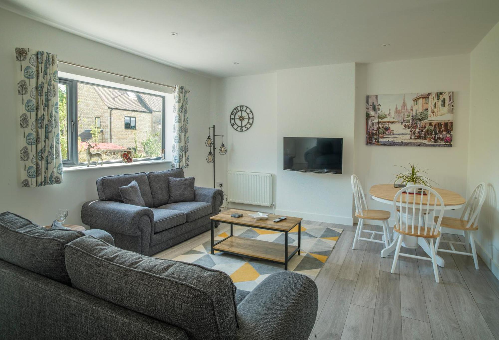 Stunning Modern Apartment In The Cotswolds Chalford Eksteriør billede