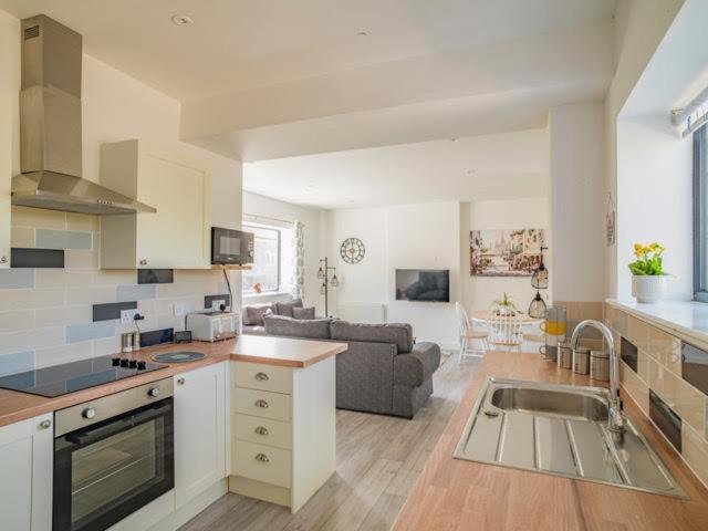 Stunning Modern Apartment In The Cotswolds Chalford Eksteriør billede